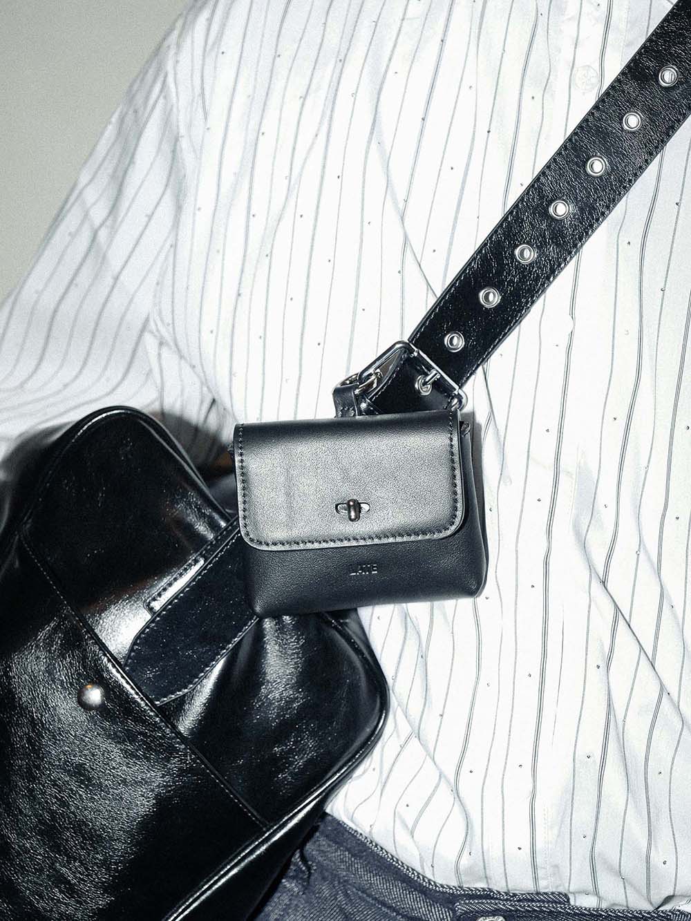 Finlay Mini Bag Charm: Black