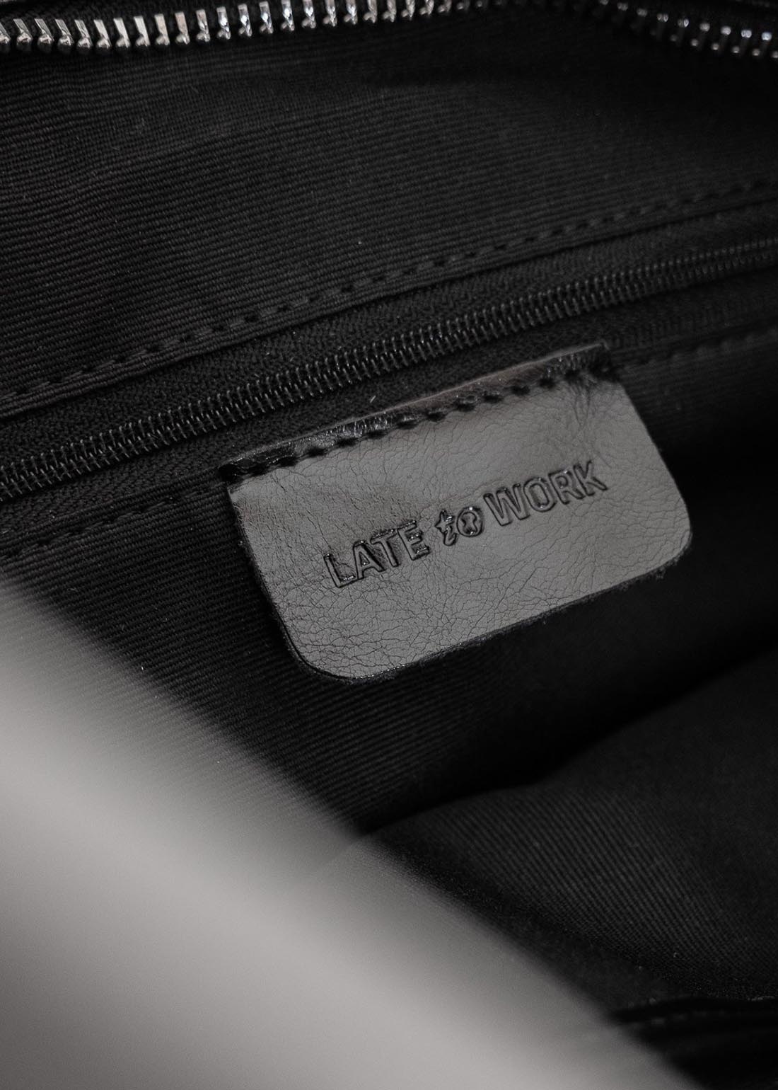 Kite Crossbody Bag: Black