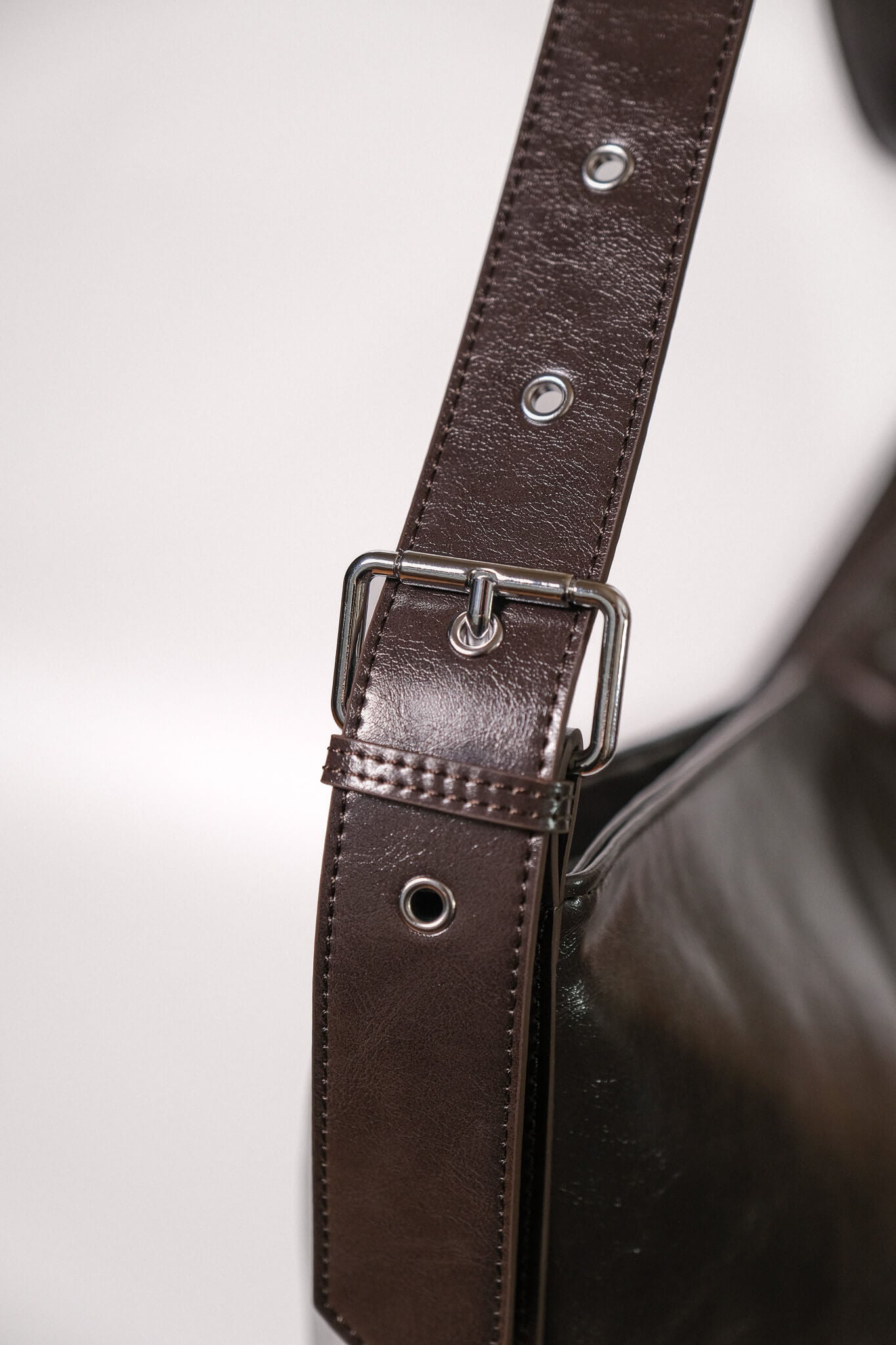 Kite Crossbody Bag: Brown