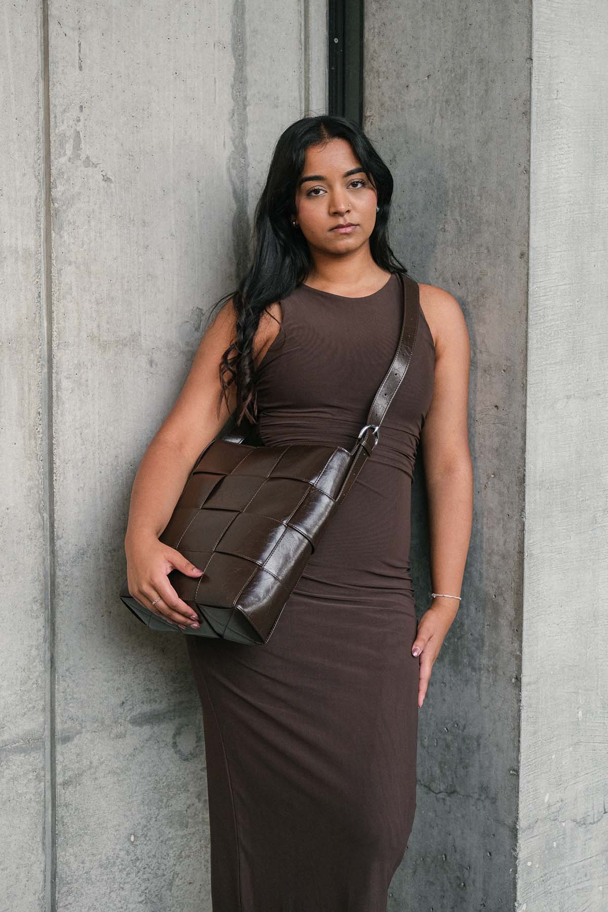 Marcello Bag in brown worn crossbody 