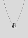 Faye stainless steel necklace close up