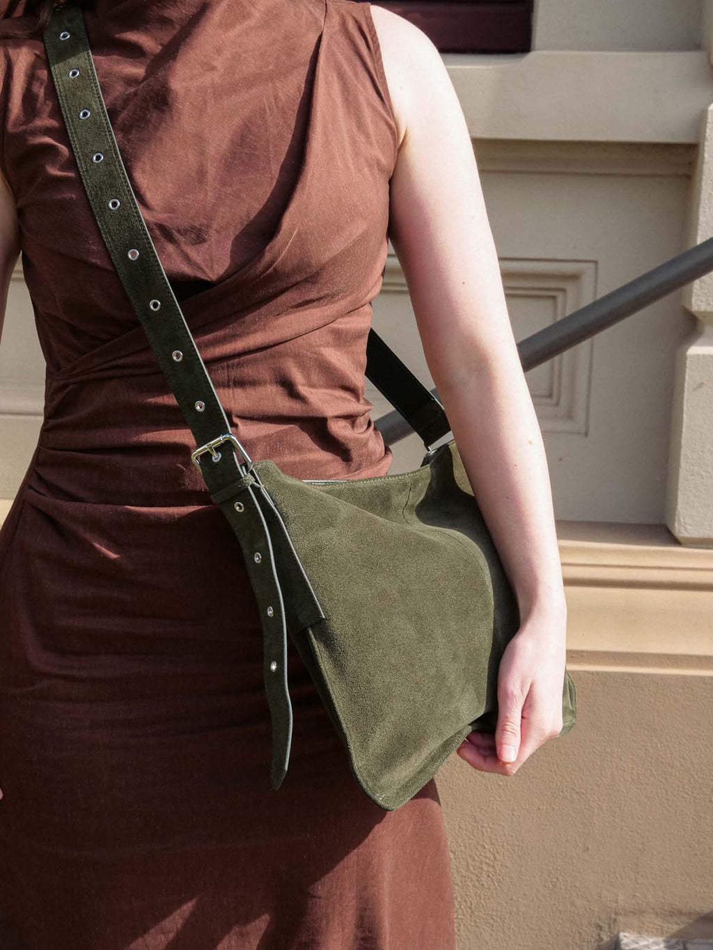 Kite Bag Medium: Forest Suede