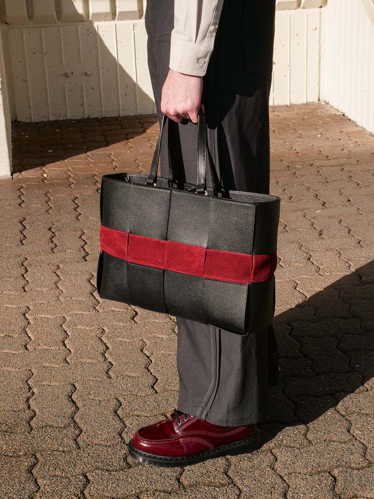 Reed Woven Bag: Ink & Maroon
