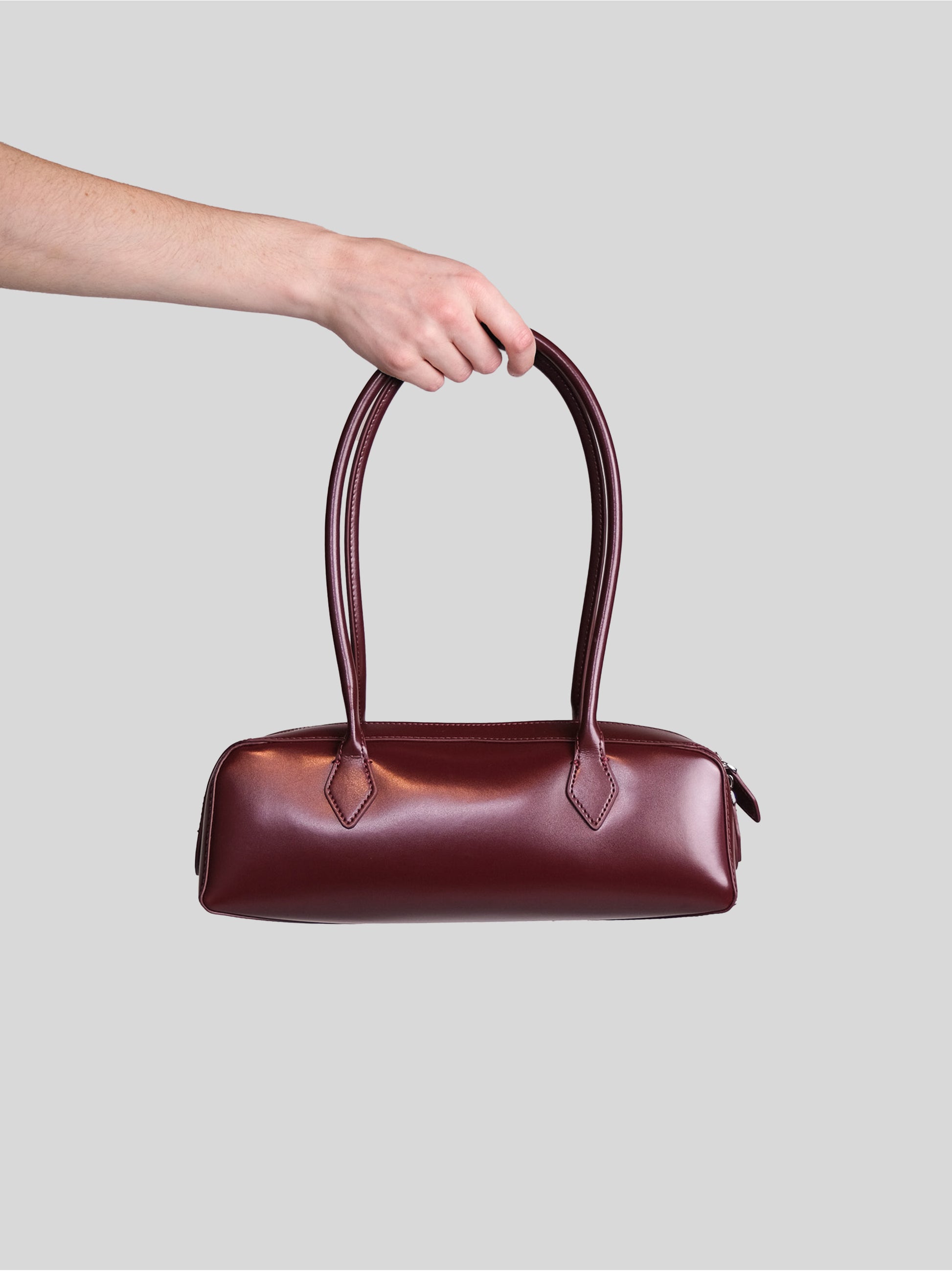 (Pre-order) Devon Bag: Red