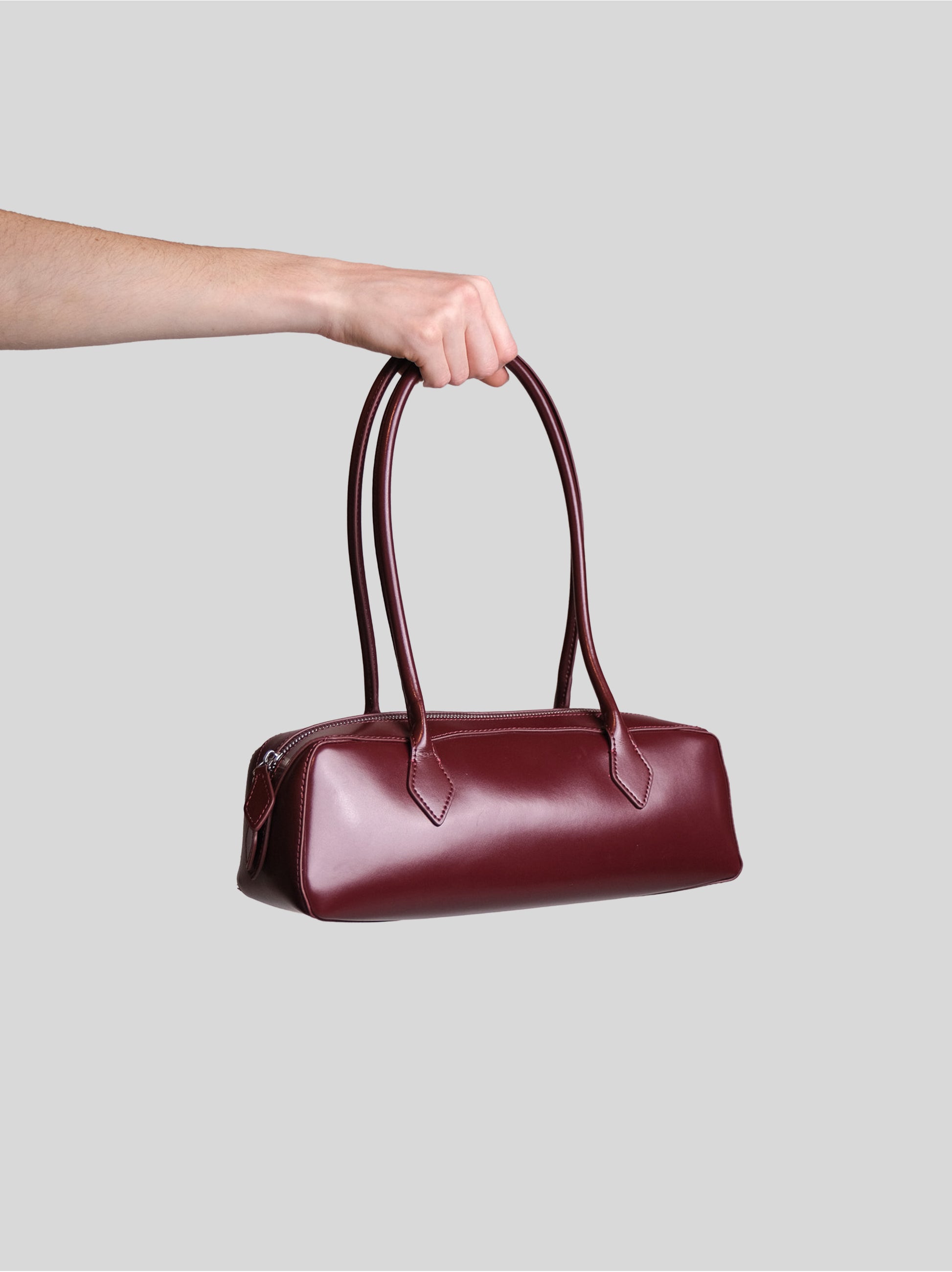 (Pre-order) Devon Bag: Red
