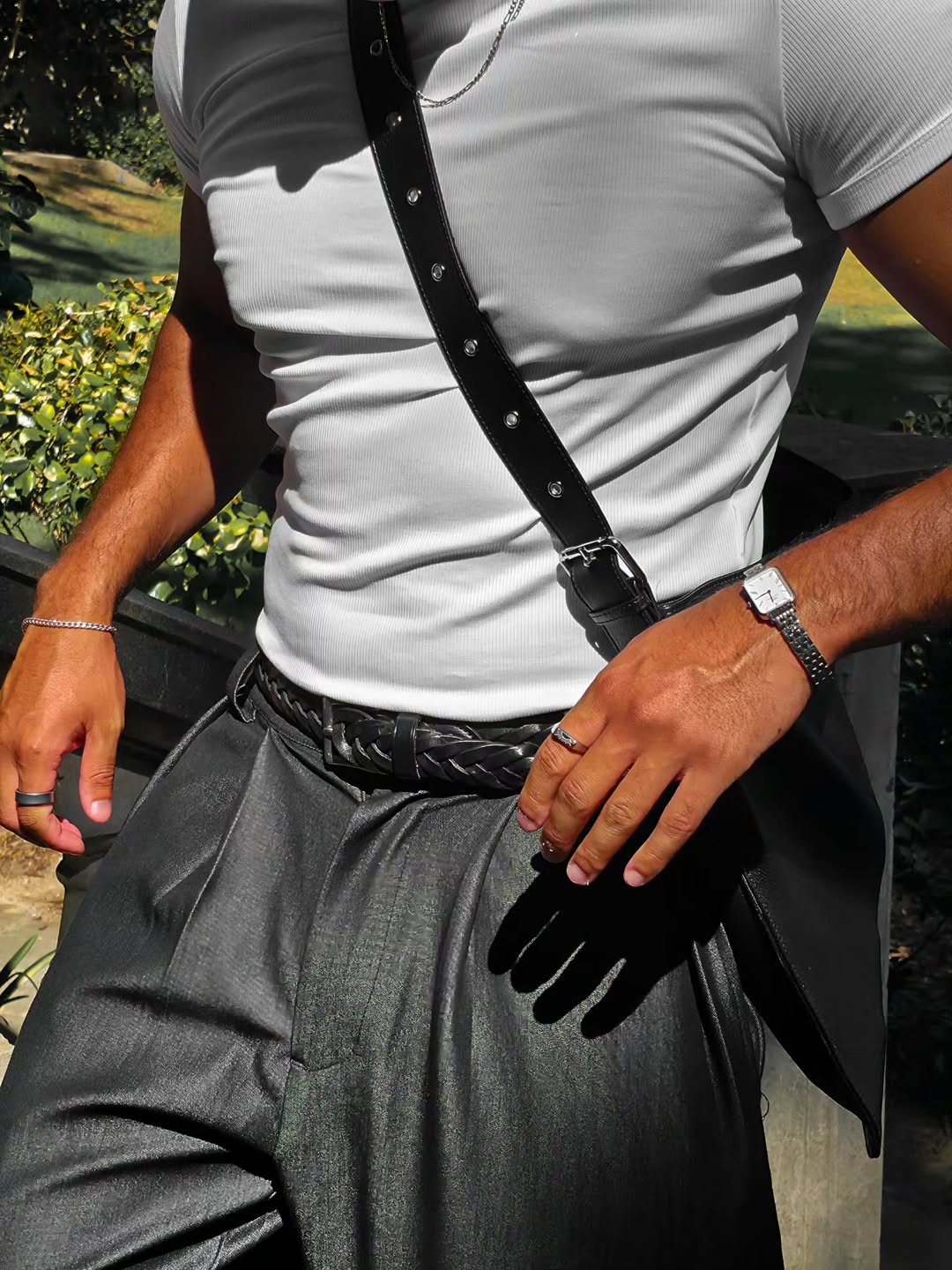 Model wearing Kite Luxe Bag crossbody outdoors