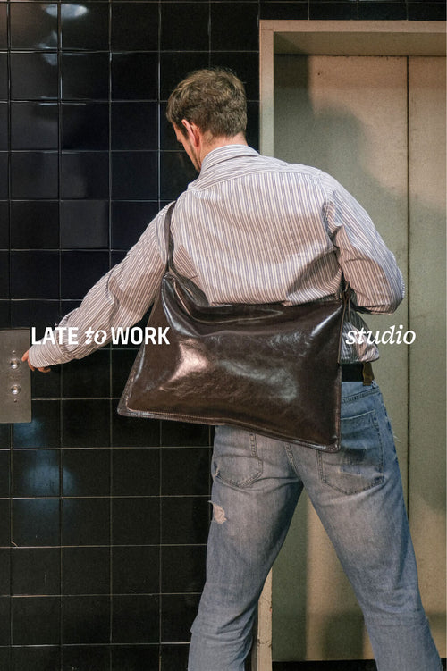 Kite Crossbody Bag: Brown