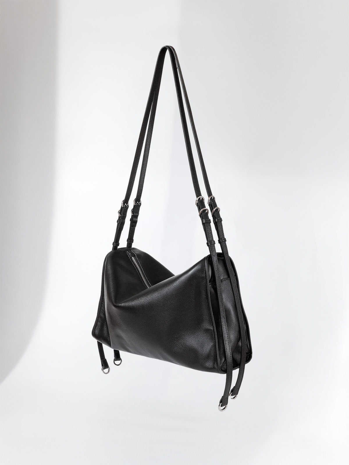 45 degree angle view of Willow Bag