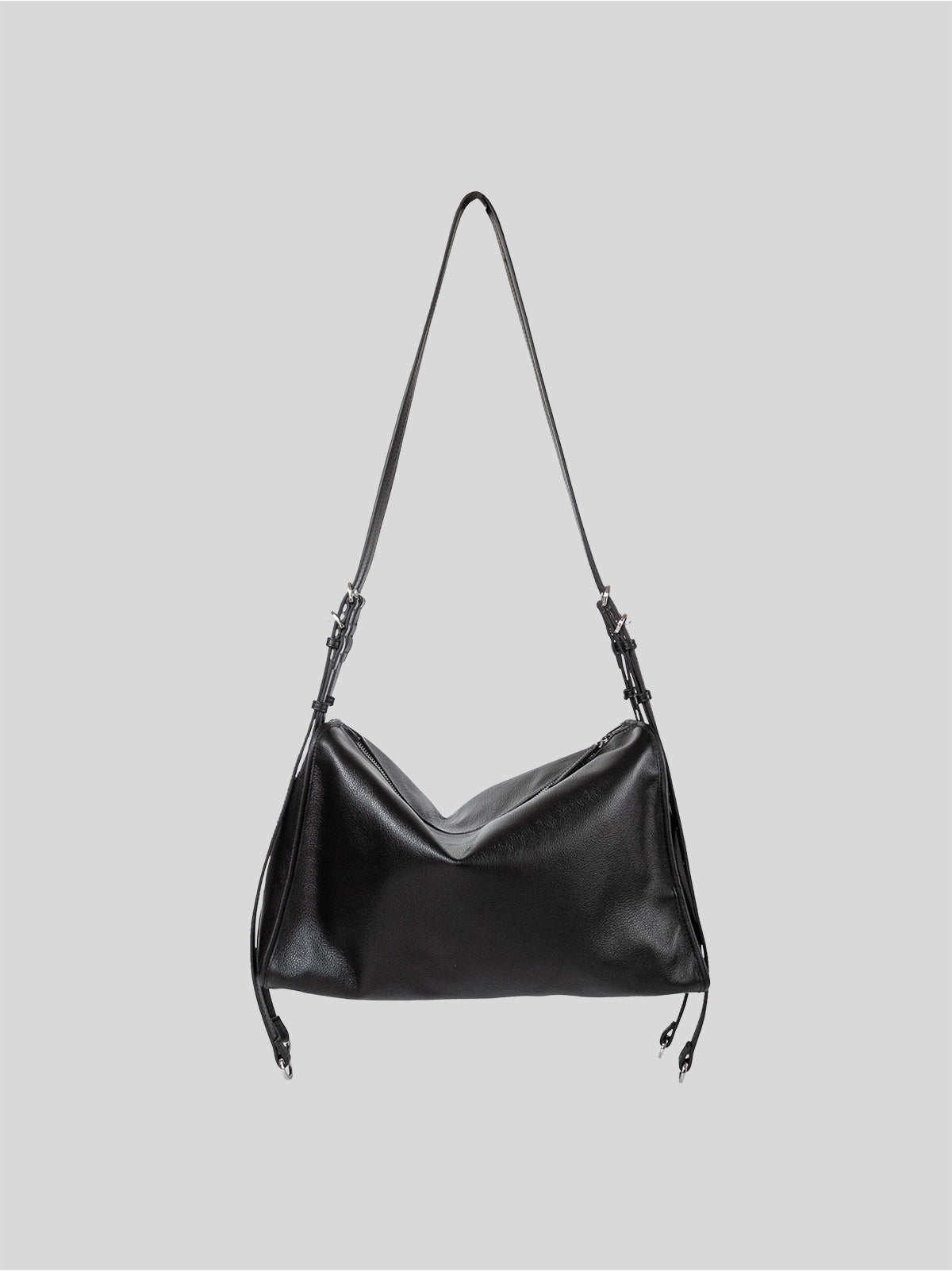 Top grain leather Willow Bag in black front view