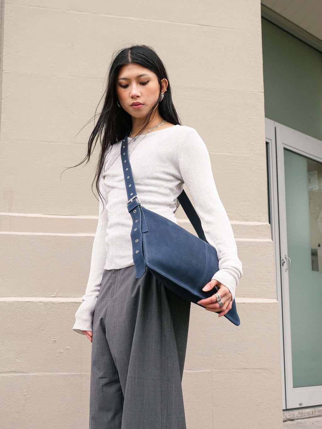 Kite Bag Medium: Navy Nubuck