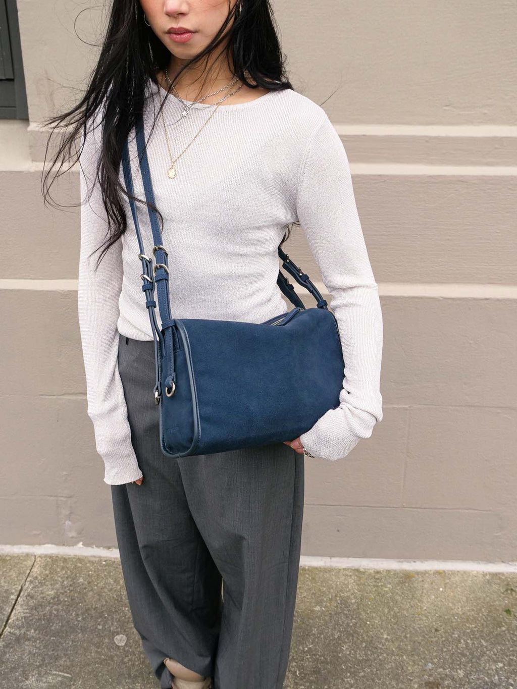 Willow Bag Small: Navy Nubuck
