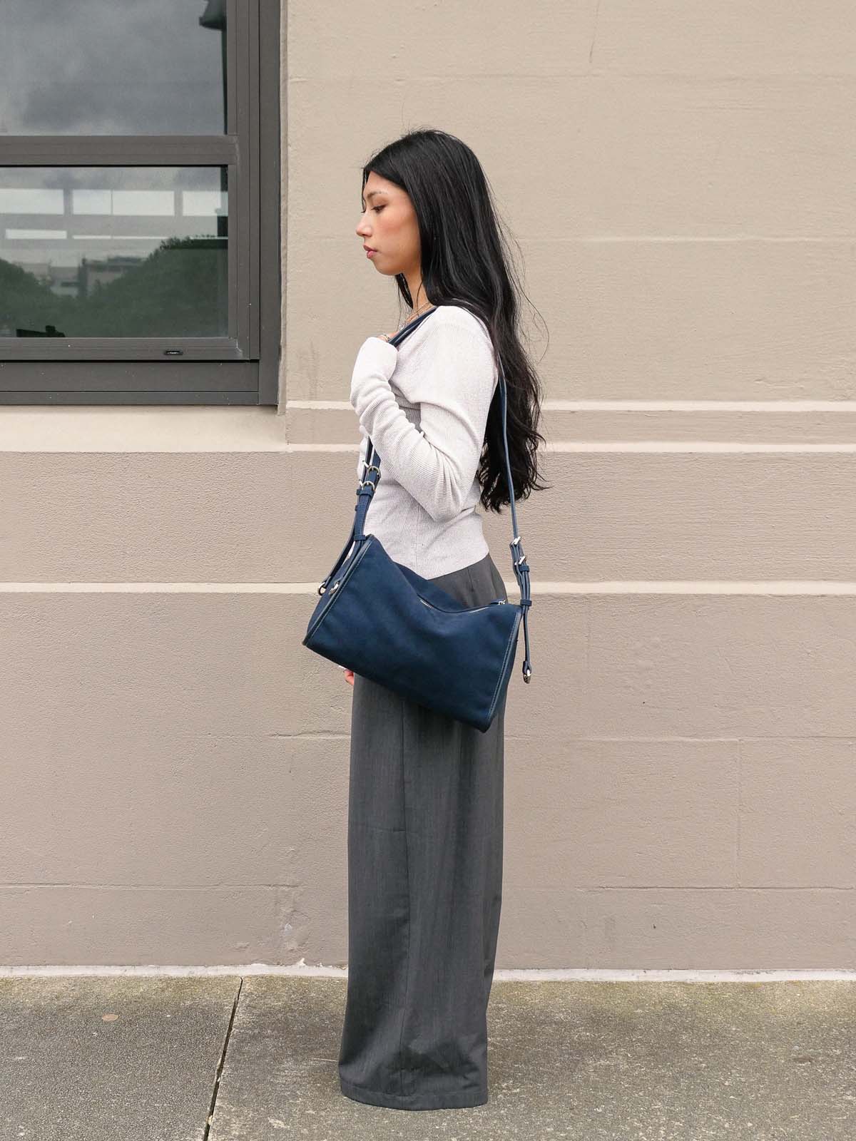 Willow Bag Small: Navy Nubuck